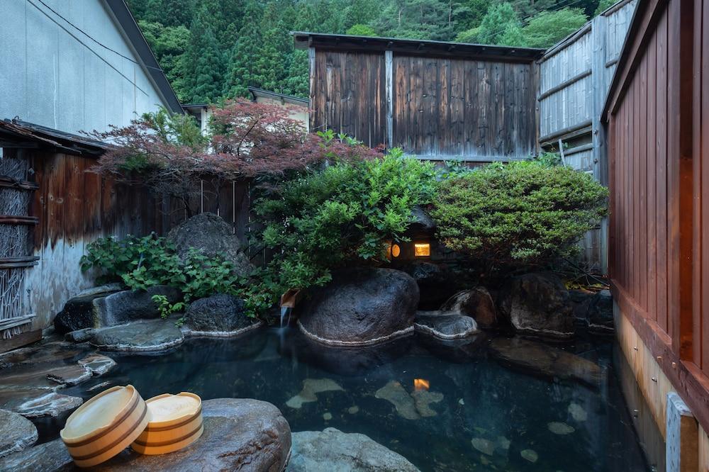 Ryokan Gizan Hotel Takayama  Exterior photo